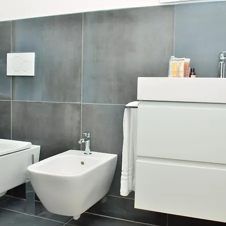Ξενοδοχείο με διαμερίσματα Ashanti Wellness&spa 3*