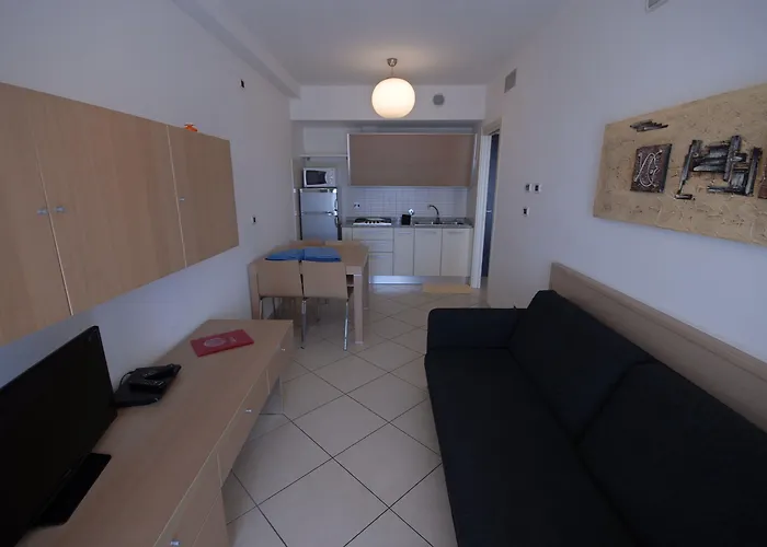 Ashanti Wellness&spa 3* 比比翁