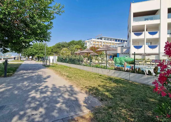 Ashanti Wellness&spa Ξενοδοχείο με διαμερίσματα 3*