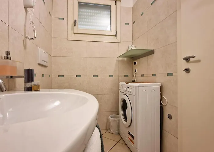 Ξενοδοχείο με διαμερίσματα Ashanti Wellness&spa 3*